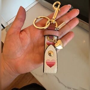 COACH HEART KEYCHAIN